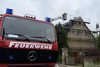 Rauchentwicklung löst Großeinsatz an Wohnhaus in Marienberger Ortsteil aus - Rund 65 Einsatzkräfte mussten nach Marienberg-Gebirge ausrücken.