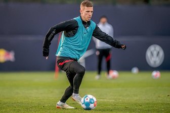 RB Leipzig: Dani Olmo tastet sich heran - Dani Olmo ist nach langer Pause wieder im Kader. 