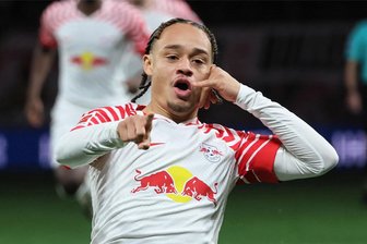 RB Leipzig feiert glücklichen Heimsieg über den Sportclub Freiburg - Xavi Simns brachte die Leipziger früh per sehenswertem Schlenzer in Führung.