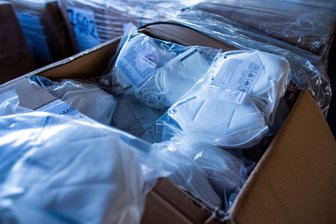 Reaktion auf Corona-Pandemie: Sachsen baut Reservelager für Schutzausrüstung auf -
