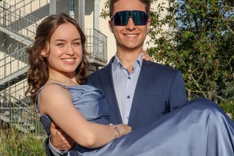 Realschulabschluss mit 1,1: Eine der besten Oberschülerinnen Sachsens kommt aus Niederwiesa - Ihr Bruder hat sie unterstützt und angespornt: Rahel und Joel Schmid.