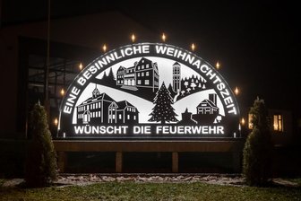 Rebesgrün schmückt sich mit neuem Wahrzeichen -