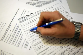 Rechtsextreme Wahlwerbung: Wie man die eigene Privatadresse davor schützt - Wer keine Post von Parteien oder Wählervereinigungen bekommen will, muss bei der Meldebehörde Widerspruch einlegen.