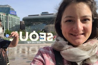 Anne Schwesinger hat im Sommer für zwei Monate in Seoul gelebt - ganz in der Nähe des Viertels Itaewon, in dem sich am Samstag die Massenpanik mit über 150 Toten ereignet hat.