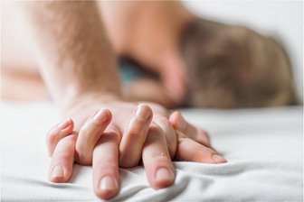 Reden wir doch mal über sicheren Sex - Ohne Nebenwirkungen ist Sex am schönsten.