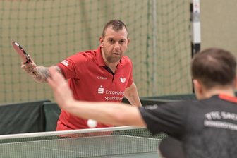 Regionalliga: Lugauer Tischtennisspieler schrammen an faustdicker Überraschung vorbei - Krisztian Katus für den TTC Lugau an der Platte: Dieses Bild wird es in der kommenden Saison nicht mehr geben.