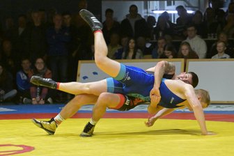 Regionalliga: Thalheimer Ringer gehen gegen Leipzig als Favorit auf die Matte - Gegen Pausa hatte Maximilian Simon (hinten) zuletzt gefehlt, am Samstag soll der Thalheimer Leistungsträger wieder mit von der Partie sein.