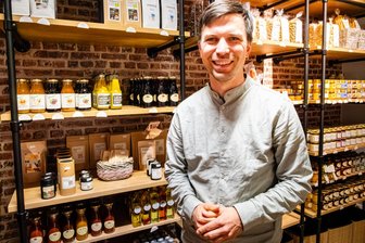Regionalprodukte in Mittweida im Fokus: Das sind die Geheimtipps direkt vom Erzeuger - Richard Friedrich setzt auf lokale Erzeuger andernorts: Seine Firma Direkt vom Feld bringt Bio-Gewürze zu den Kunden.