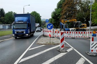 Reichenbach: Baustellen Obermylauer Weg und Alaunstraße gehen in die Winterpause - Der Stau durch die Bauampel auf der Klinkhardtraße fällt in der Winterpause weg.