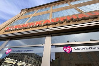 Reichenbach: City-Treff bringt Jung und Alt zusammen - Der City-Treff im ehemaligen Kinderkaufhaus Am Graben 2 wartet mit einer Fülle von Veranstaltungen auf.