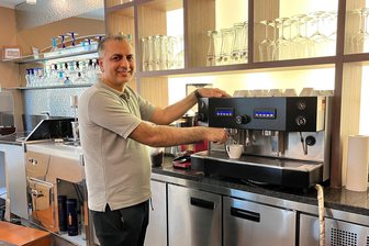 Reichenbach: Italienisches Restaurant Da Papu wieder geöffnet - Unter Leitung von Sarvjeet Singh (im Bild) hat das italienische Restaurant Da Papu am Mylauer Tor 1 in Reichenbach jetzt wieder geöffnet.