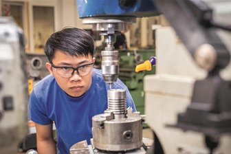 Reichenbacher Bildungswerk hilft bei der Azubisuche in Vietnam - Um den Nachwuchsmangel zu lindern, suchen viele Betriebe mittlerweile Auszubildende in Vietnam.