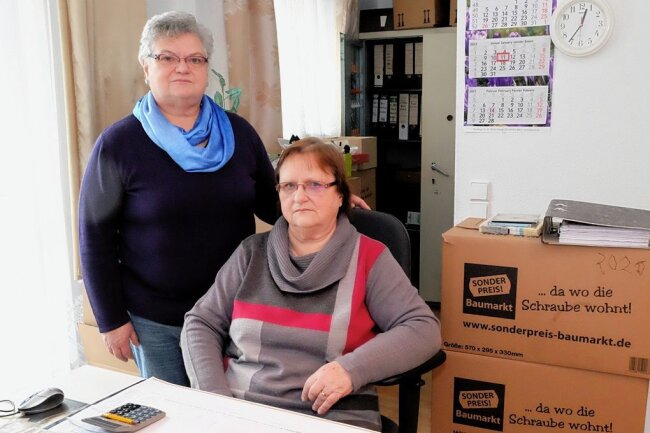 Reichenbacher Blindenverein löst sich nach 24 Jahren auf - Angelika Fohmann (links) und Karin Martin fungieren als Liquidatorinnen des Blinden- und Sehbehindertenvereins Vogtland in Reichenbach. Er hat sich zum 31. Dezember 2022 aufgelöst. 