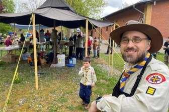 Reichenbacher Gemeinde stellt Straßenfest auf die Beine - Freuen sich auch schon auf den Samstag: Benjamin Schnabel und seine Royal Rangers.