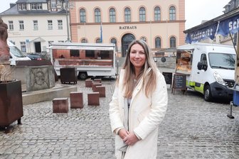 Reichenbacher Marktmeisterin peppt den Wochenmarkt auf - Welche neuen Händler jetzt dabei sind - Anika Ludwig sucht als Marktmeisterin immer neue Händler für den Reichenbacher Wochenmarkt.