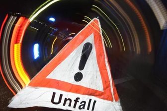 Reifenplatzer auf A 72 verursacht Stau -