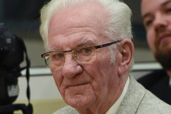 Reinhold Irmscher ist tot: Hartmannsdorf trauert um eine lokale Legende - Mit 96 Jahren ist Hartmannsdorfs Ehrenbürger Reinhold Irmscher gestorben.