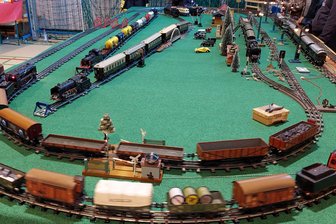 Reinsberg: Am Wochenende halten wieder Züge - Die Modellbahn der Firma Märklin Spur 0 war voriges Jahr auf der Hobby- und Vereinsmesse in Brand-Erbisdorf zu sehen – am Wochenende wird sie in Reinsberg gezeigt.