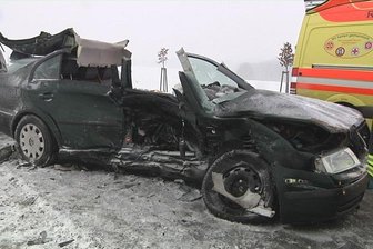 Reinsdorf: Tödlicher Unfall auf der Freitagstraße - Bei einem Unfall auf der Freitagstraße in Reinsdorf ist am Dienstagfrüh ein 51-Jähriger ums Leben gekommen.