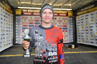 Reinsdorfer Enduro-Pilot fährt um den deutschen Meistertitel - Arvid Meyer sicherte sich in Streitberg den Silber-Pokal.