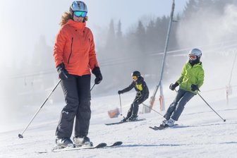 Rekord nach Corona in Touristenhochburg am Fichtelberg - Oberwiesenthal erfreut sich bei Touristen offenbar wieder steigender Beliebtheit.