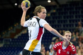 Rekordspielerin als Botschafterin dabei - Grit Jurack bestritt am 7. Oktober 2012 in ihrer Heimatstadt Leipzig gegen Tschechien ihr letztes Spiel im Nationaltrikot. Zweimal WM-Bronze und zweimal WM-Torschützenkönigin, fünfmal Handballerin des Jahres - die heute 40-jährige Sächsin hat viel in ihrem Sport erreicht. 