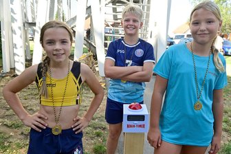 Remtengrüner Turmlauf lockt Massen an - Massenandrang herrschte am Samstag beim 3. Turmlauf in Remtengrün. Auch Laura Schlott (von links), Colin Ludwig und Zoé Schwabe gaben ihr Bestes.