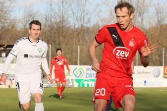 René Lange gewinnt Volltreffer-Wahl - René Lange (r.) hat die FSV-Fans erneut mit einem Traumtor verzückt.