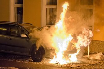 Renault in Olbernhau in Brand geraten -