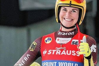 Rennrodel-WM in Oberhof: Findet Julia Taubitz wieder in die Goldspur? - Immer gute Laune, immer eine Kandidatin für einen Platz auf dem Siegerpodest: Julia Taubitz freut sich auf die Weltmeisterschaft im Thüringer Wald.