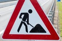 Reparaturarbeiten auf der Dresdner Straße vor dem Abschluss -