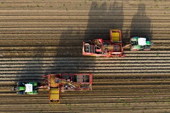 Resolution: Zahlreiche Bürgermeister unterzeichnen Bauern-Forderungen - Die Landwirte sollten der Resolution zufolge künftig mit einer Abgabe auf Importe geschützt werden, die nicht nach deutschen Standards erzeugt wurden.