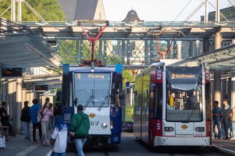 „Rettet die Plauener Straßenbahn“: Unterschriftensammlung in der Kreisstadt des Vogtlandes läuft - Wie geht es mit der Plauener Straßenbahn weiter?