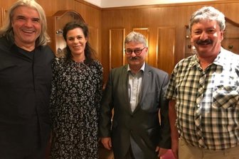 Rettet ein Verein das Becker-Haus? - Der neue Vorstand des Vereins Klassische Musik Adorf: Von links Vorsitzender Wolf Matthias Friedrich, Schriftführerin Ulrike Stehlin-Friedrich, Schatzmeister Wolfgang Krupke und Vizechef Johannes Wolff. 