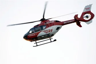 Rettungshubschrauber im Einsatz: Kind mit Fahrrad gestürzt -