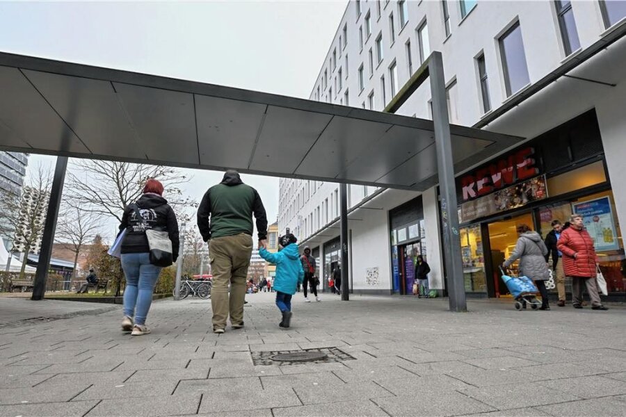 Rewe im Chemnitzer Zentrum soll schließen - Im Umfeld des Rewe-Supermarktes Am Wall kommt es immer wieder zu Auseinandersetzungen. 
