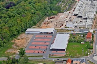 Rewe-Projekt in Meerane: Thema von Tagesordnung gestrichen - Blick aus der Luft: Hier hat die Rewe-Group ein Grundstück für den Bau eines Einkaufsmarktes erworben.Foto: Ralph Köhler/Archiv
