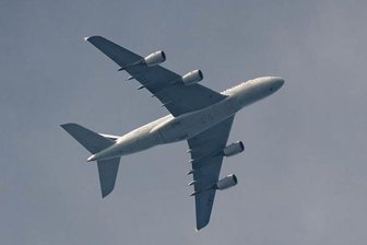 Riesen-Airbus im "Tiefflug" über Sachsen -