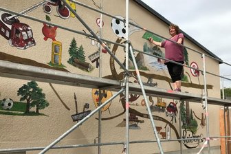 Riesen-Ortsplan als Wandbild macht Wildenaus Mitte komplett - 