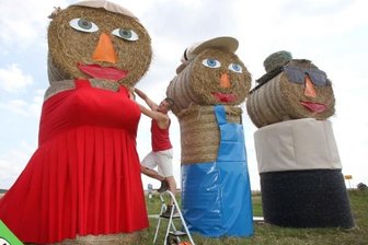 Strohpuppen