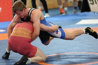 Ringen: Nerven gehen nach Niederlage durch – Frustrierter Magdeburger zettelt Schlägerei auf der Matte an - Germanias Johannes Adler landete auf Rang 6, die Unsportlichkeit seines Kontrahenten ging nicht spurlos an ihm vorüber.