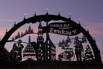 Robert Schumann grüßt vom Schwibbogen -