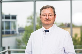 Rochlitz: Bedenken vor Gelenkoperation? Klinikum Mittweida klärt auf - Dr. Erik Hauffe ist Leiter des Endo-Prothetik-Zentrums Mittweida.