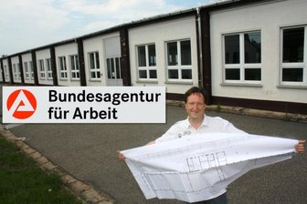 Rochlitz/Freiberg: Sternpark-Chef will Arbeitsagentur Mittelsachsen im Gewerbepark ansiedeln - Will die neue mittelsächsische Agenturzentrale in Rochlitz sehen: der Chef des Stern-Gewerbeparkes, Dirk Zobel, vor der ehemaligen Produktionshalle des damaligen französischen Konzerns Alcatel SEL.