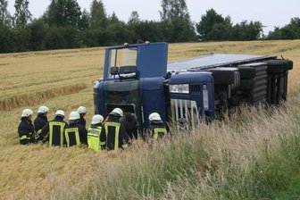 Rochlitz: Laster an A-72-Ausfahrt umgekippt -