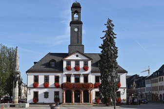 Rochlitz: Rathaus bleibt am 20. Februar geschlossen - Das Rochlitzer   Rathaus schließt am 20. Februar wegen Stromabschaltung.
