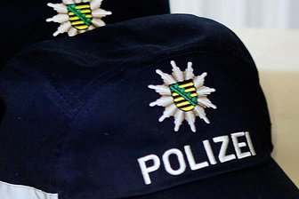Rochlitz: Unbekannter wirft Flasche durch Fenster eines Asylbewerberheims - 