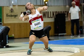 Rochlitzer Kugelstoßmeeting: Eine beeindruckte Paralympics-Siegerin und ein geknickter Publikumsliebling - Lara Baars vom VfB Stuttgart gewann in Paris Gold in ihrer Behindertenklasse. Bei ihrem Debüt in Rochlitz verpasste sie die angepeilte 9-Meter-Marke.
