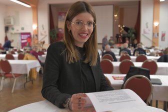 Rochlitzer Runde: Linken-Politikerin stellt ihre Arbeit als Kirchenmalerin vor - Cindy Reimer stellt sich nun als Kirchenmalerin in Rochlitz vor.