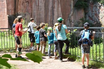 Rochlitzer Runde: Zum Auftakt auf den Rochlitzer Berg - Besucher des Rochlitzer Bergs – zum Auftakt der Rochlitzer Runde geht es hierhin.